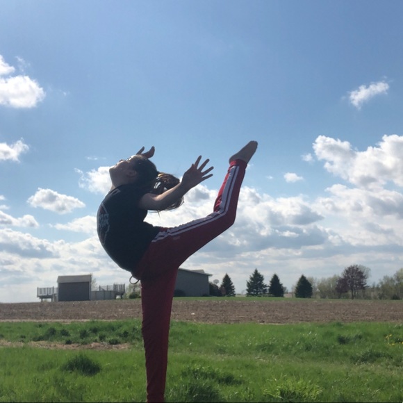 Meet your Posher, Kendylle - Picture 1 of 1